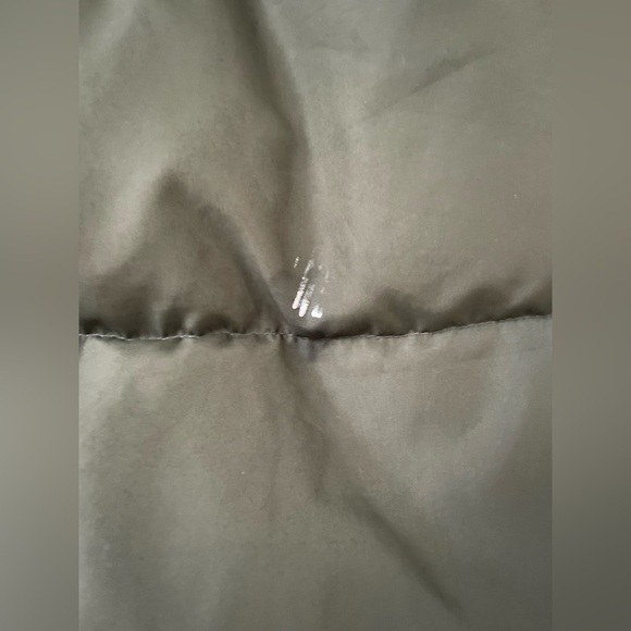 Ralph Lauren Army Green Faux-Trim Hooded Puffer Coat, Pull Waist, Fur Hood;  L - Picture 7 of 12